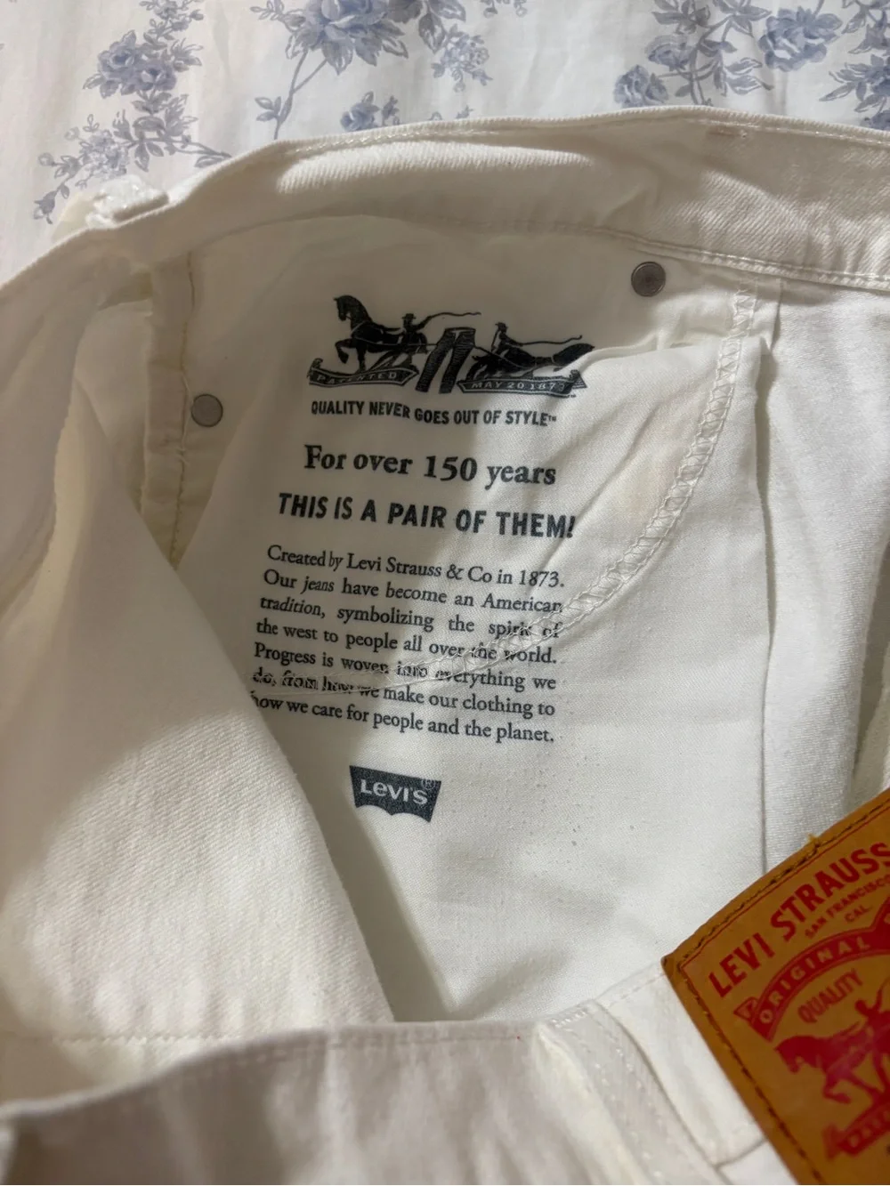 Levi's White Straight-Leg Jeans with Leather Patch